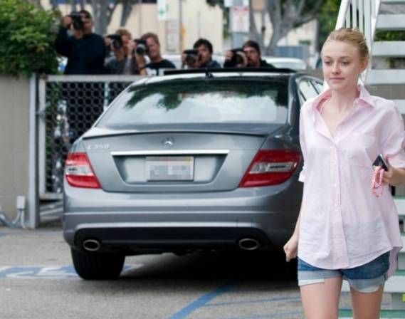 Photo of Dakota Fanning Mercedes Benz - car
