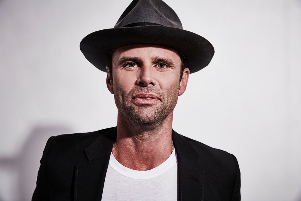 Walton Goggins  - 2024 Dark brown hair & chic hair style.
