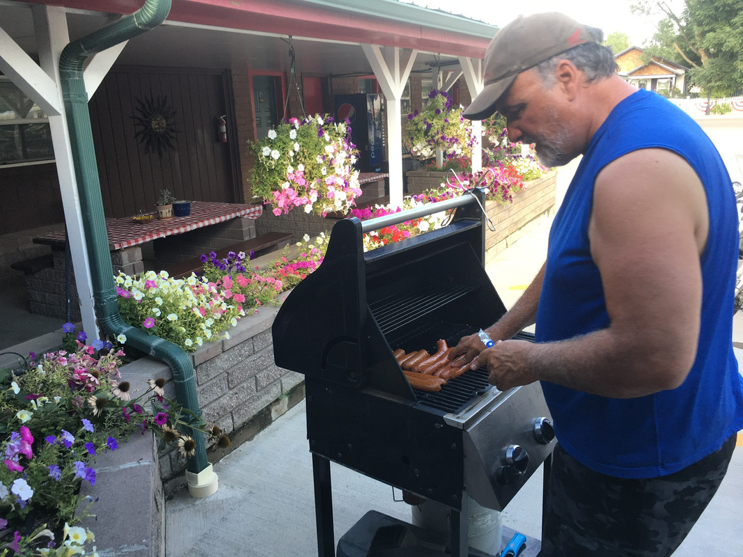 D437F163-B980-4E94-B797-8B9A83DFC47E