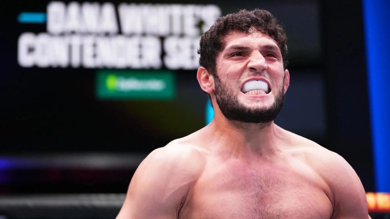 Икрам Алискеров се оттегли от UFC 318