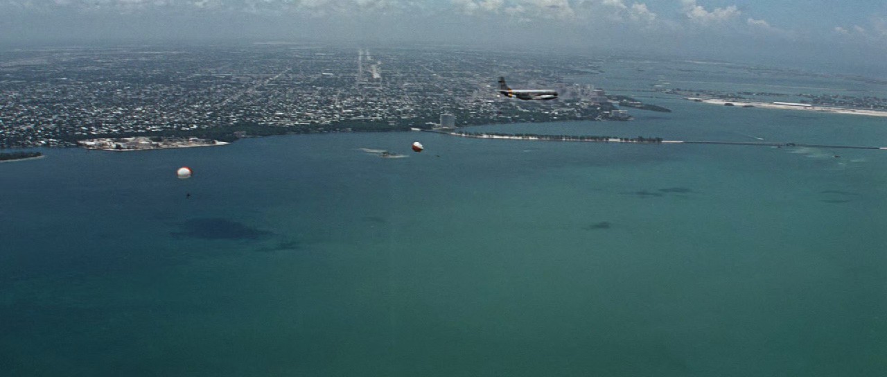 Thunderball-1965-Blu-Ray-Hindi-English-1080p-10bit-x265-HEVC-DDP-5-1-ESub-mkv-0006