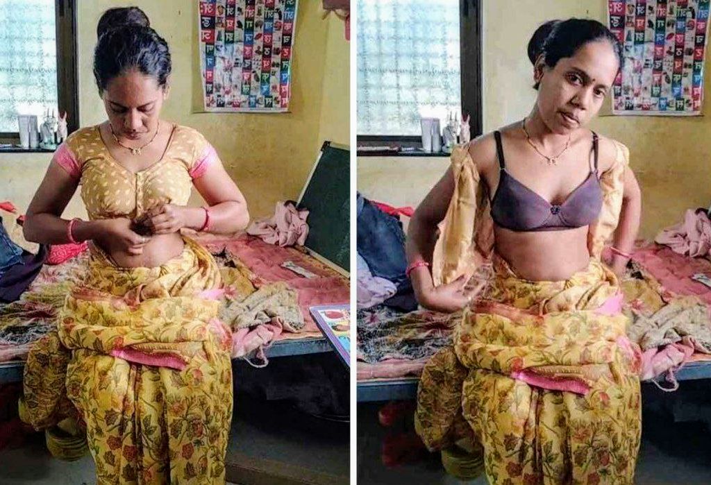 Desi village wife fingering in her pssy and rubbing her boob closeup