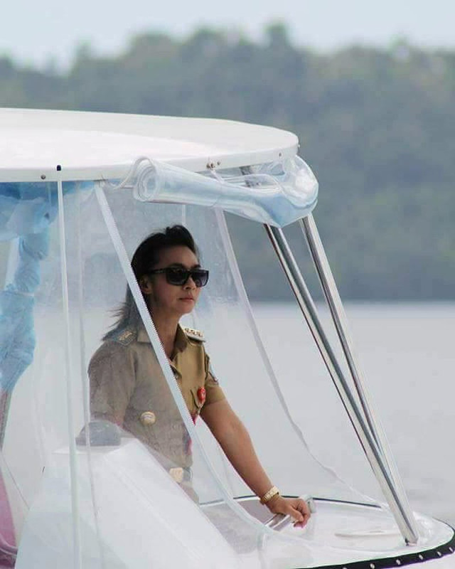 Sri Wahyumi Maria Manalip