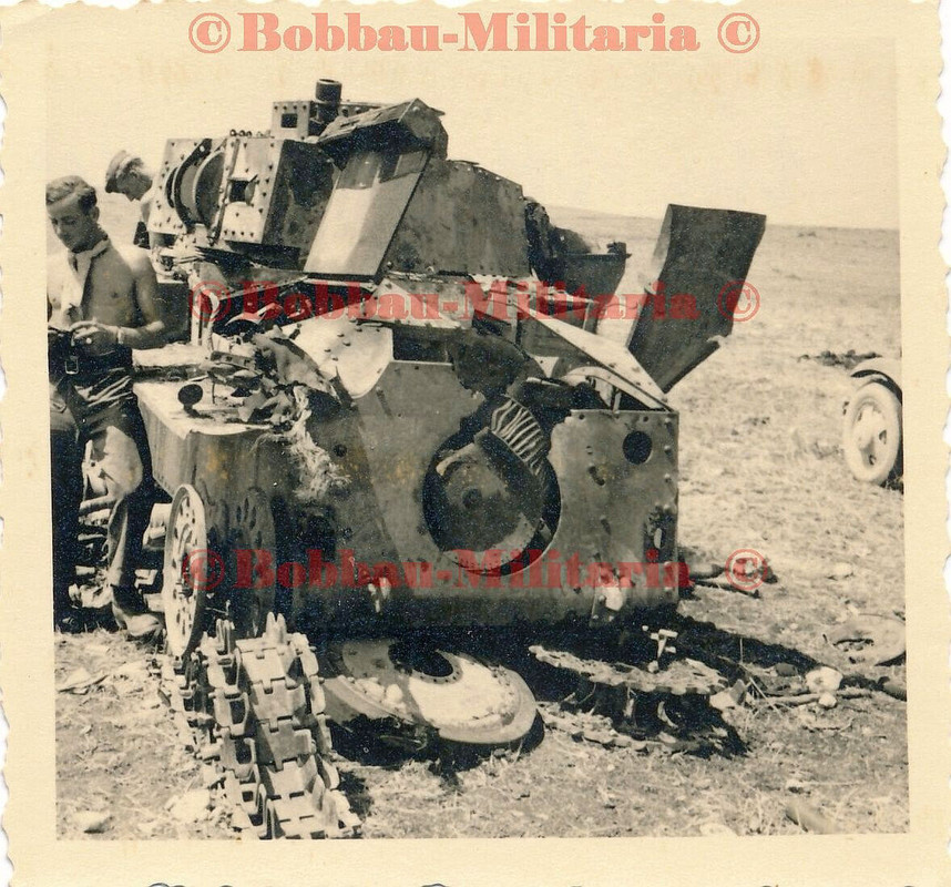 KRIM 1942 Wehrmacht zerstörter SKODA Panzer Panzerkampfwagen 38(t) combat