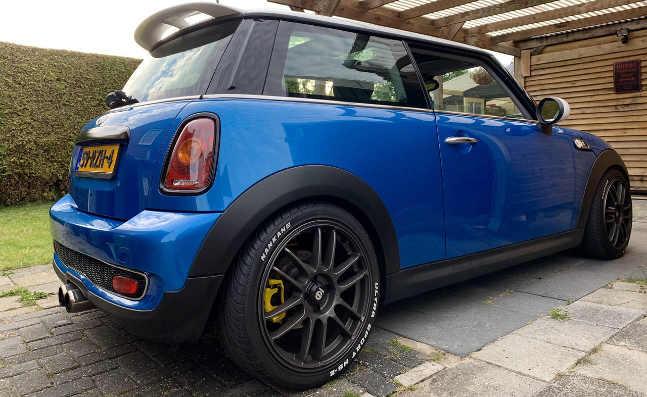 7B9E7B28-9787-49BF-B6A2-B9332FE49C53