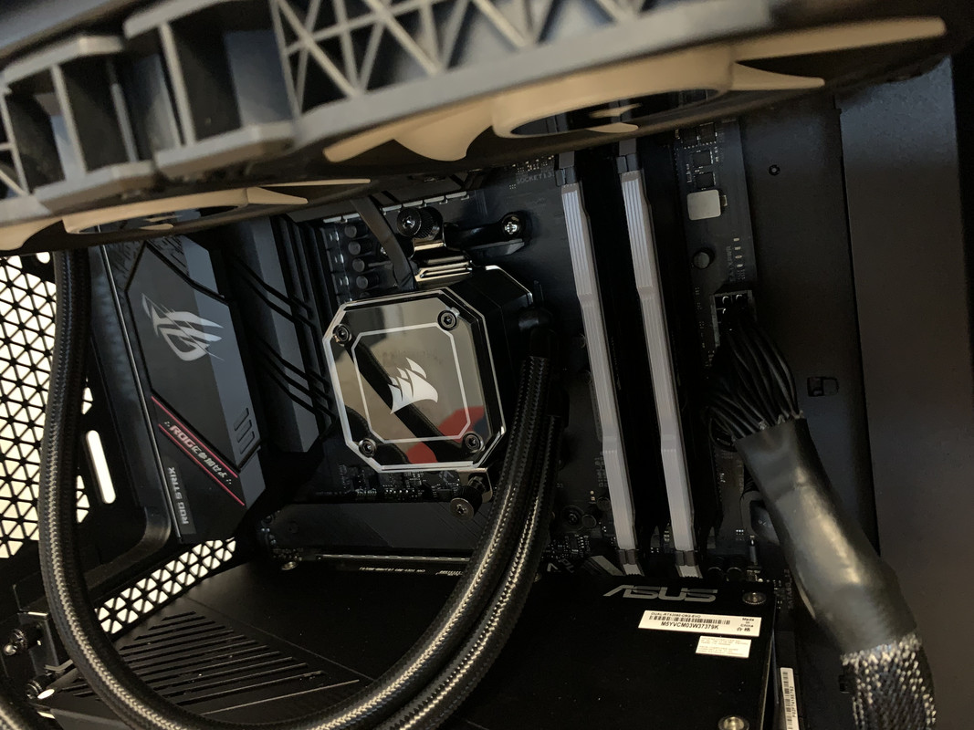 61ACAB32-55FB-4FD3-AA02-F6E6432E2EF5