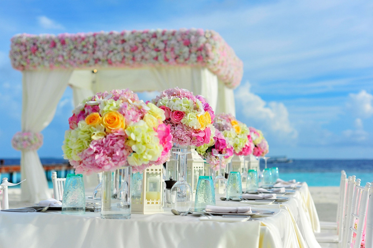 Flowersbeachtable.jpg