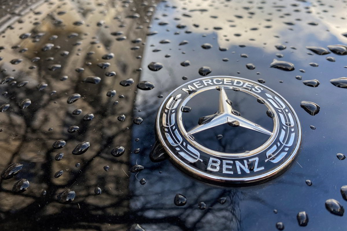 Richiamo Auto Mercedes-Benz: quasi un milione di veicoli tornano in officina per probabile guasto ai freni