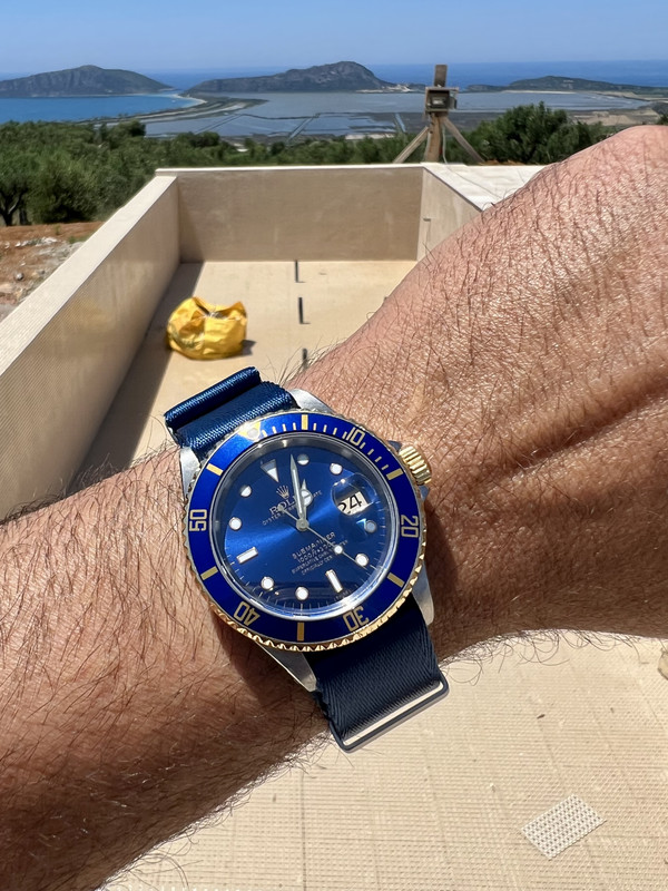 0384E8EC-EDFC-4B63-A478-C4BBBBAD8BCA