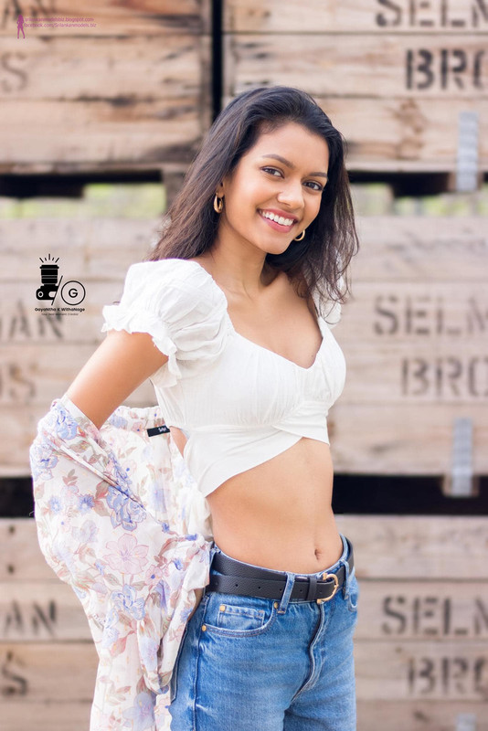 Janitha-21.jpg