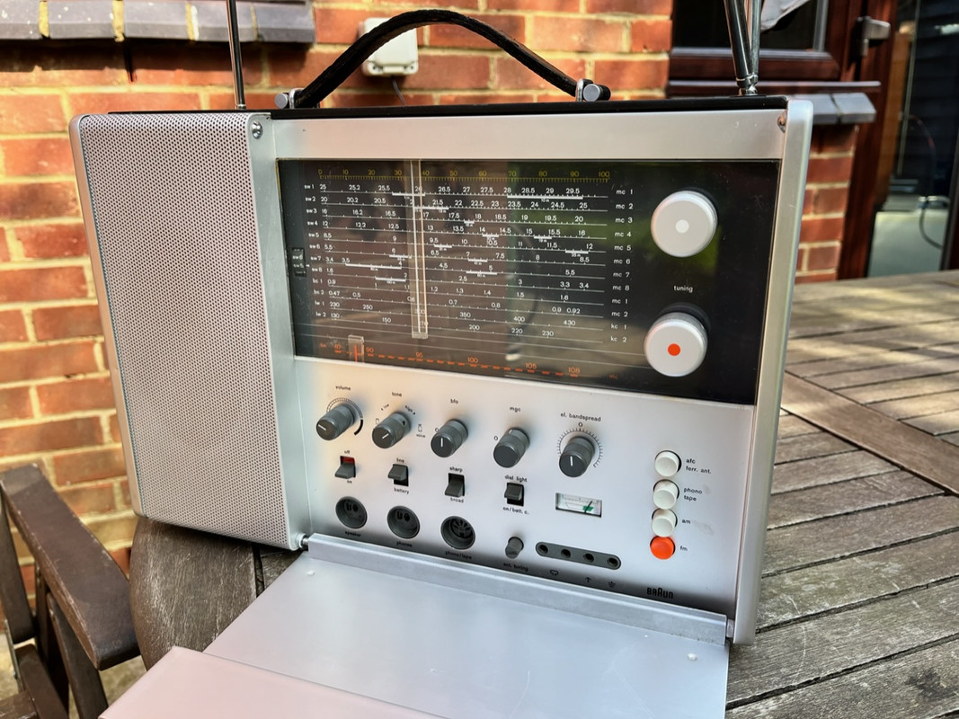 91149947-A92E-4C64-852C-9F007EDD46F9