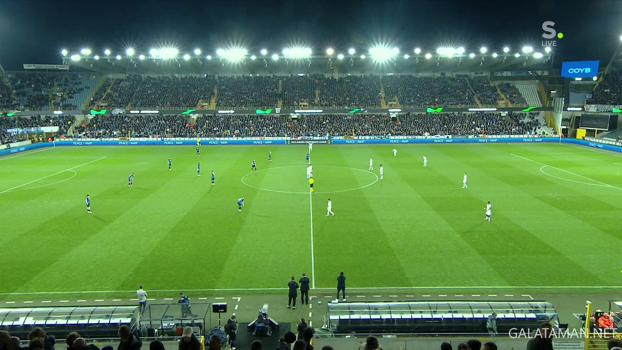 [Image: 04-11-20-30-00-Canvas-HD-Voetbal-UEFA-Eu...46-197.jpg]