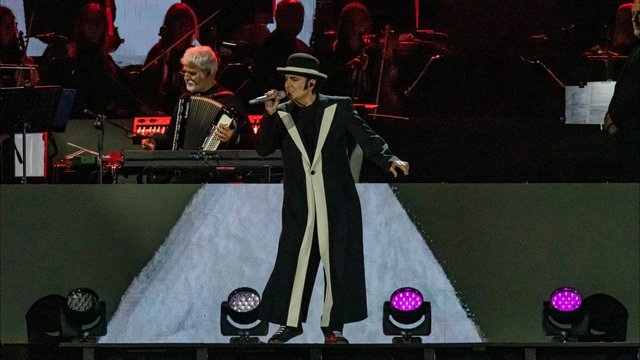 per-renato-zero-grande-festa-al-circo-massimo-per-celebrare-i-suoi-70-anni-previste-in-tutto-6-sera.jpg