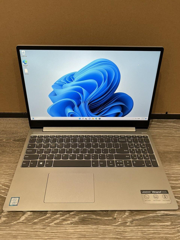 3873090552_w640_h640_3873090552