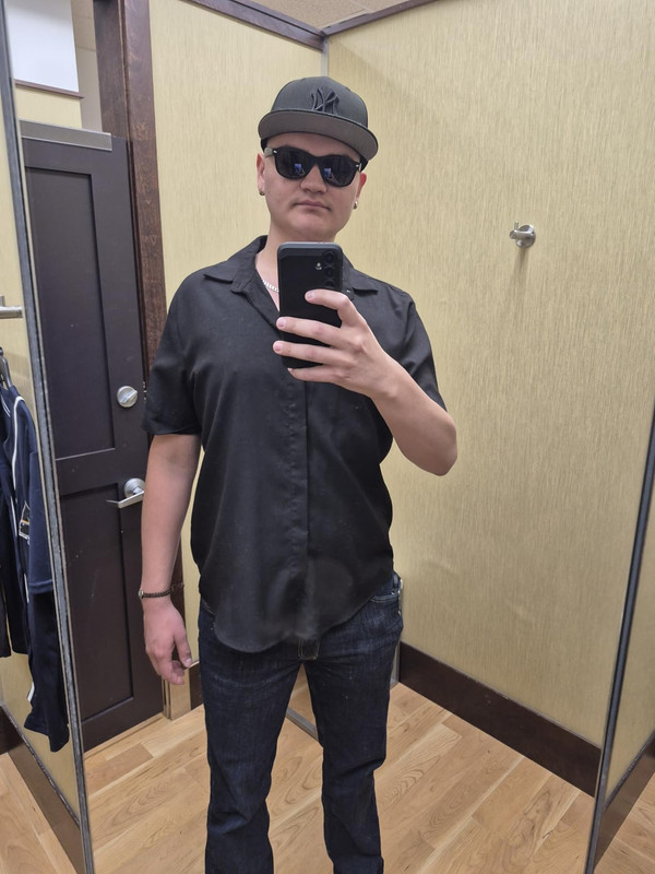 Camisa negra de lino