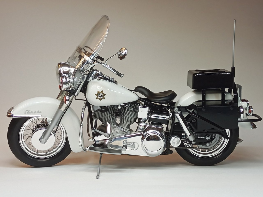□希少 IEI 1/8 HARLEY-DAVIDSON FLH-80 Classic/ハーレー