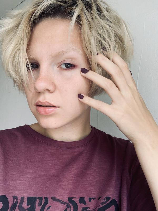 DD218303-BBD5-4F3E-9129-353F316B416A