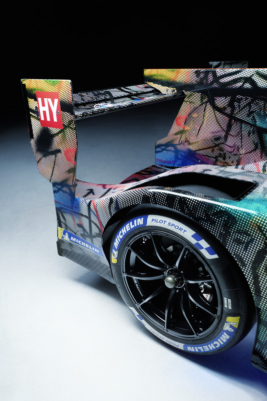 P90550696_highRes_bmw-art-car-20-by-ar