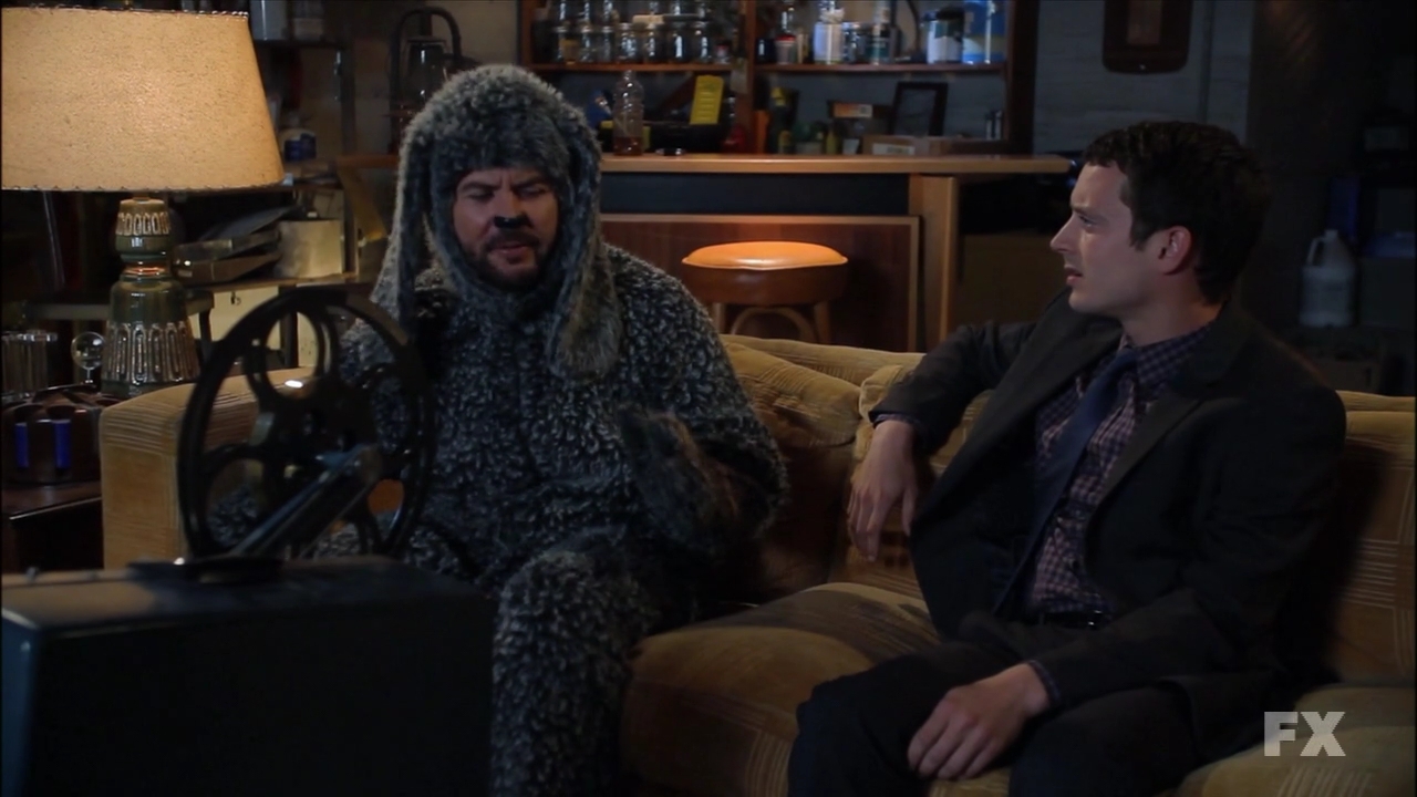Fotos 01569 Wilfred.US.S02E02.720p.HDTV.X264-DIM