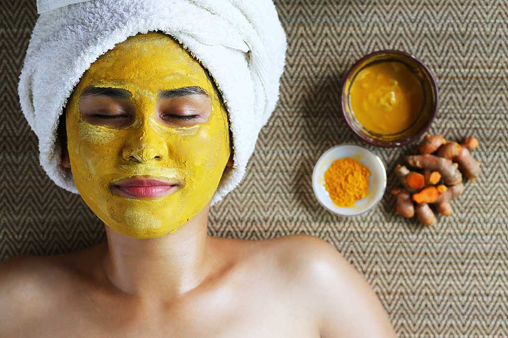 Homemade face mask for glowing skin