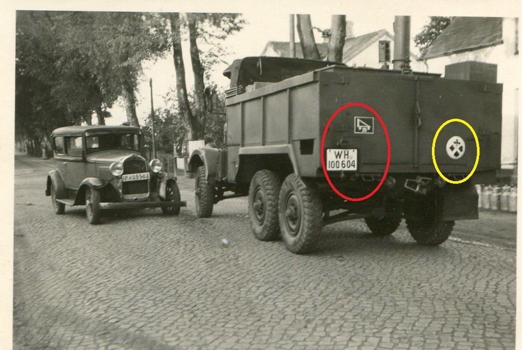 2WK WH LKW mit Kennung   Divisionabzeichen