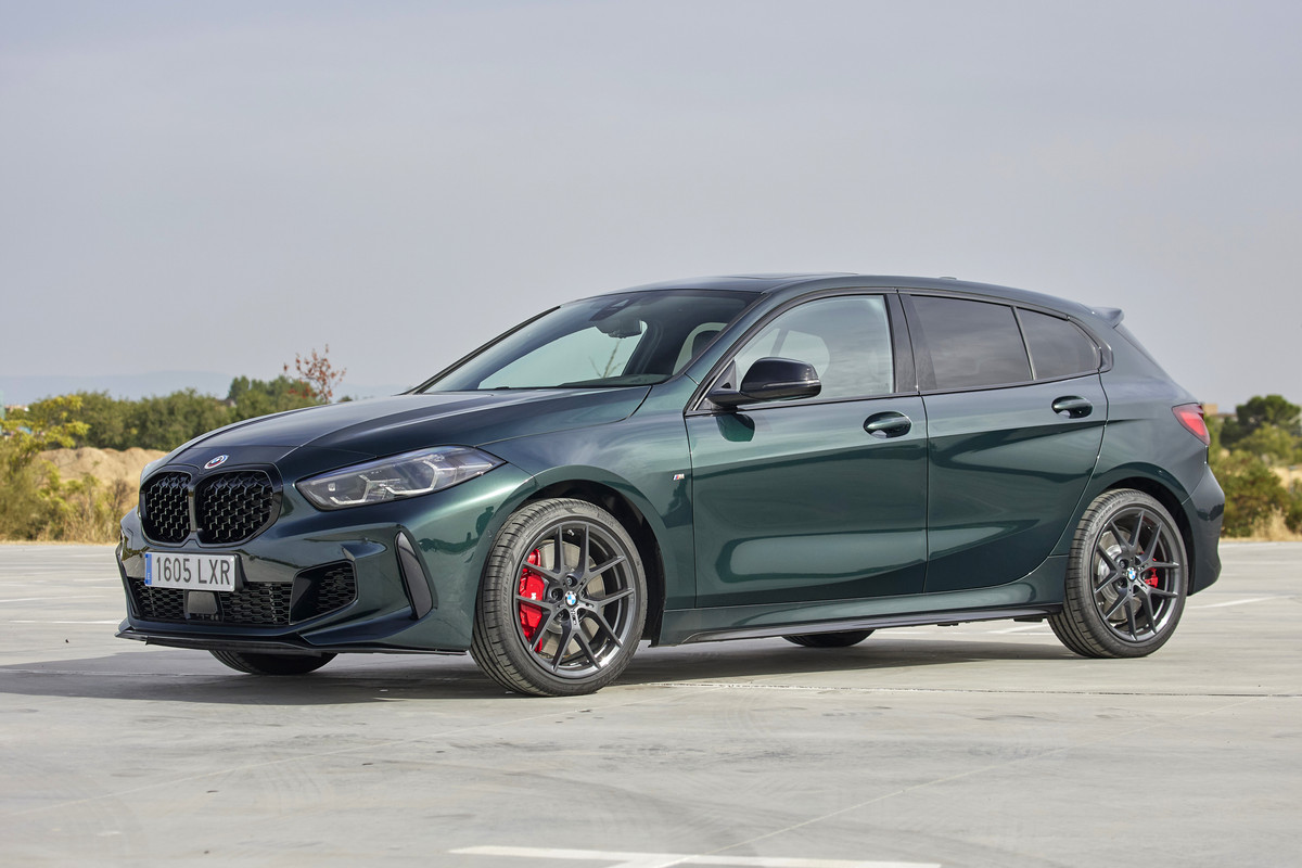 P90482473_highRes_bmw-individual