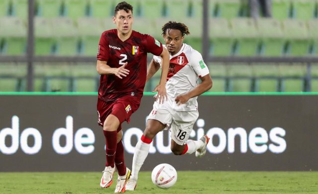Perú derrota a Venezuela 1-2 Perú derrota a Venezuela 1-2