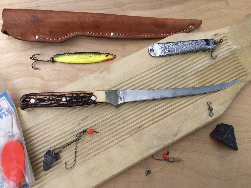 Schrade_Uncle_Henry_167UH_Fillet_Knife.jpg