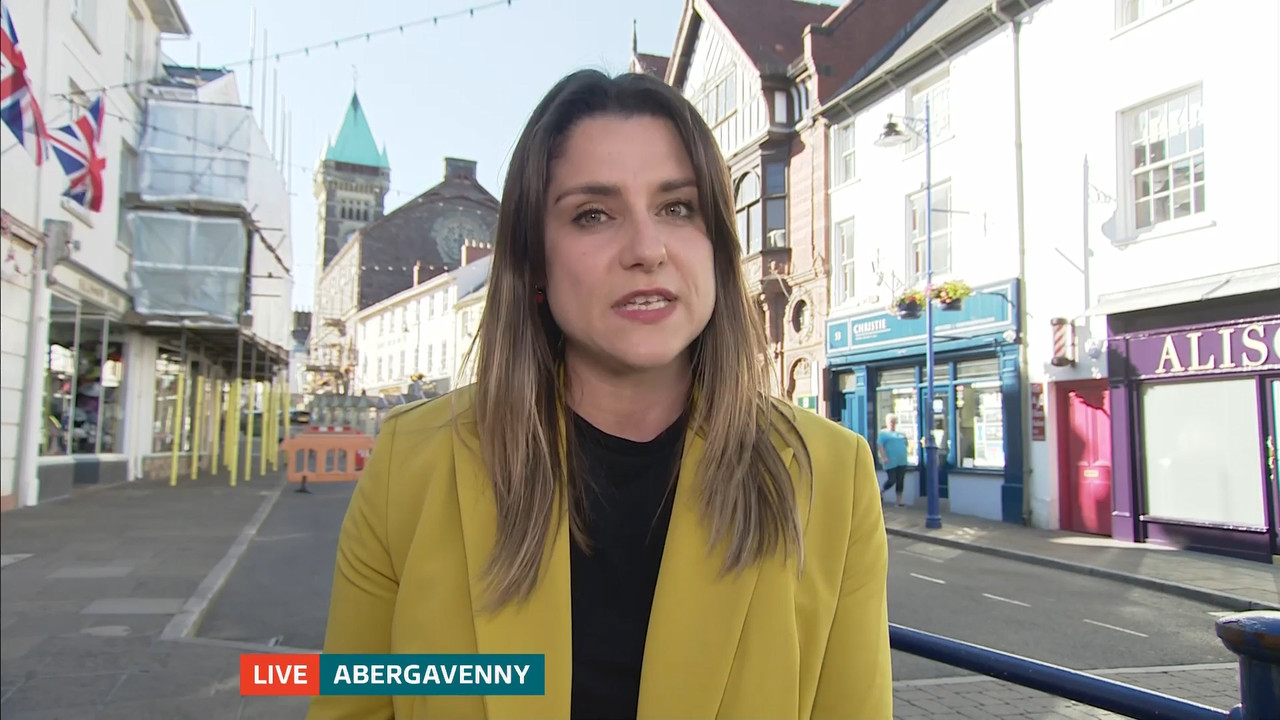 07.07 - 18.00.00 - Itv News Wales At 6. A Round-Up Of All The Latest ...-1.m4v_snapshot_06.54.866
