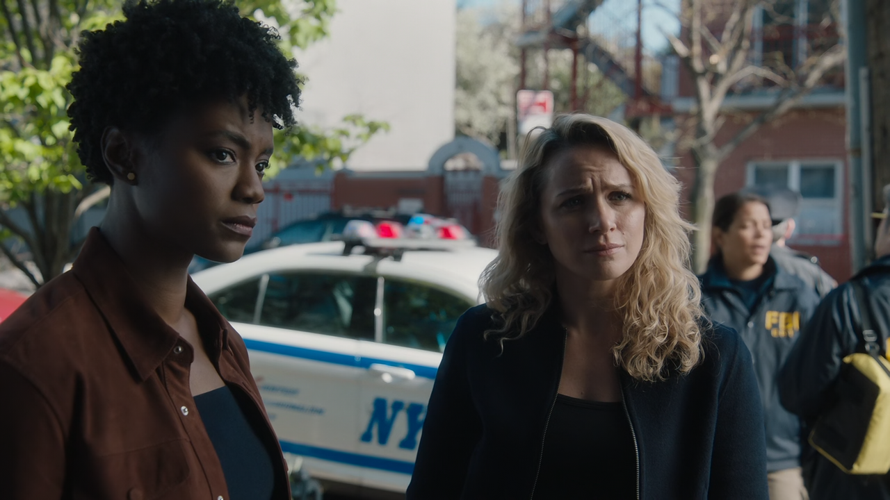 FBI.S04E21.Kayla.1080p.10bit.AMZN.WEB-DL.DDP5.1.HEVC-Vyndros.mkv_snapshot_02.51_[2022.05.21_02.58.32