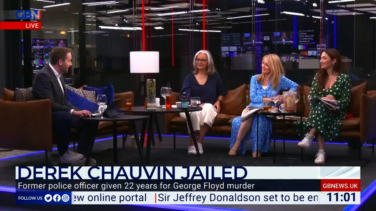 06.26 - 10.00.00 - Saturday Live. Opinion, news and a bit of fun on S..._001.ts_snapshot_06.06.051