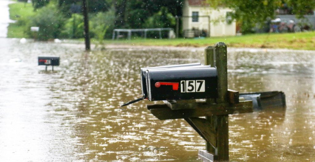 Emiten alerta por posibles inundaciones al sur de Estados Unidos