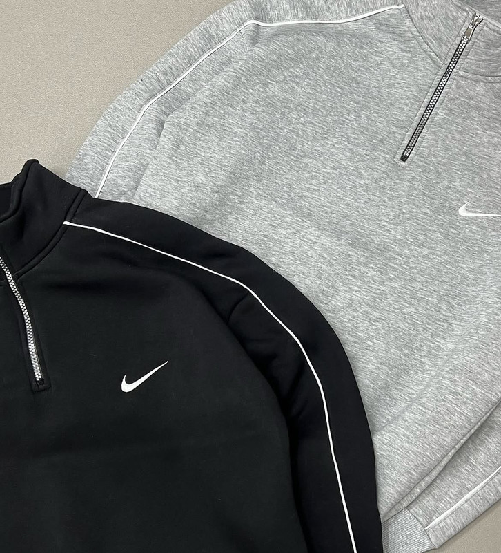 صورة مصغرة لـ Nike Zip Sweatshirt