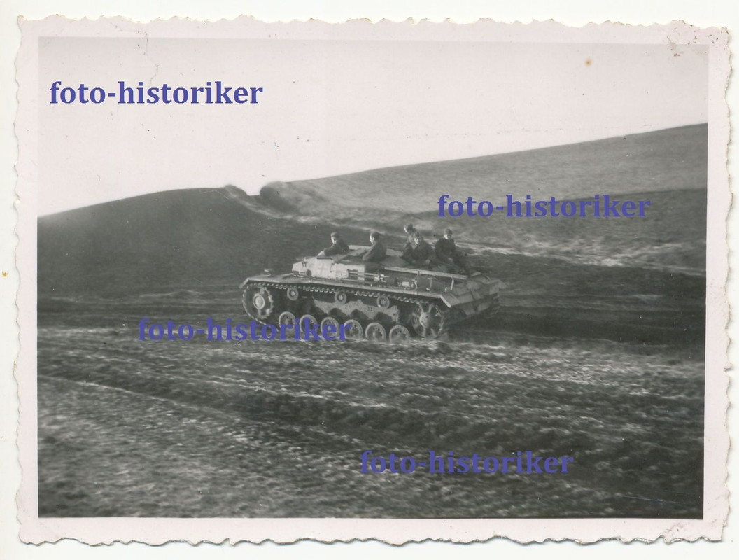 Pz Besatzung auf Panzer Sturmgeschütz STUG III K