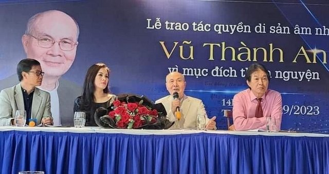 [Image: IMG-0704.jpg]