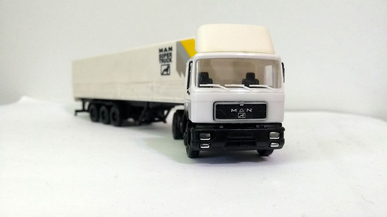 Mach (2334)