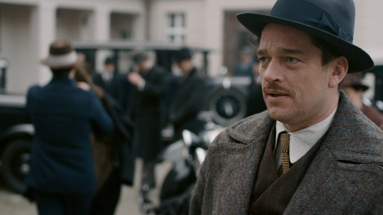 Babylon Berlin.S03.E01.ITA.GER.1080p.WEB-DLMux.DD5.1.H264-MeM.mkv_snapshot_27.24_[2020.04.05_20.40.3