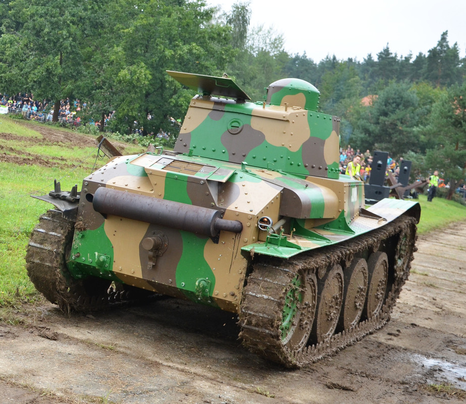 18-Tankov-den-660.jpg