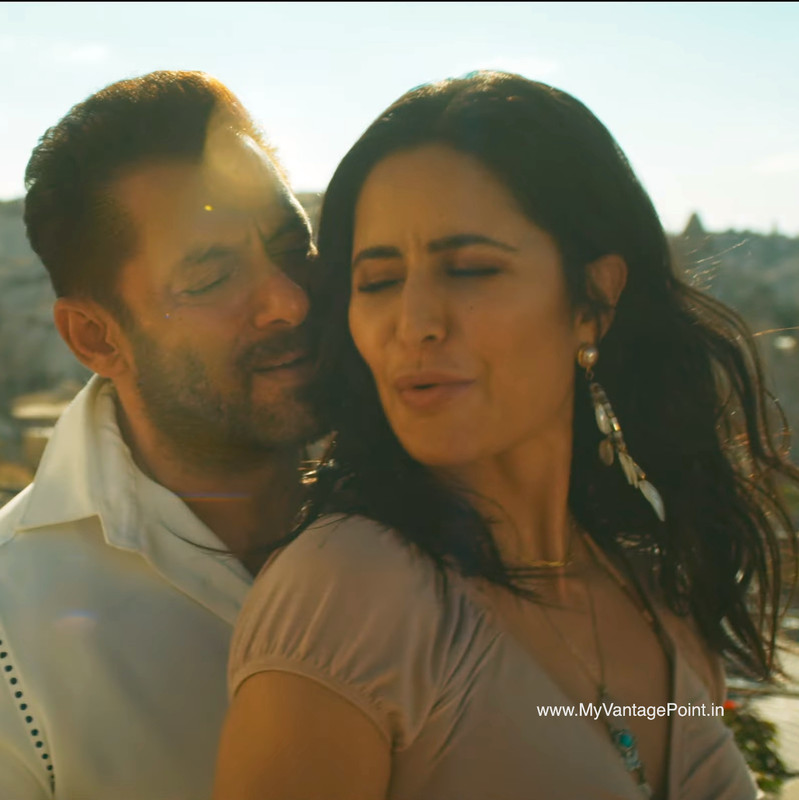 hot-expressions-of-katrina-kaif-hot-in-le-ke-prabhu-ka-naam-tiger-3