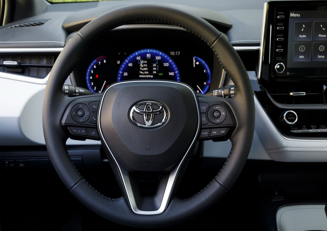 2019 Toyota Corolla Hatchback (17)