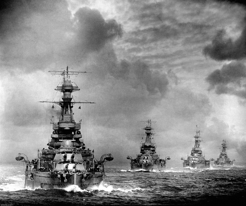 https://i.postimg.cc/02SFVX67/R-class-1930.jpg