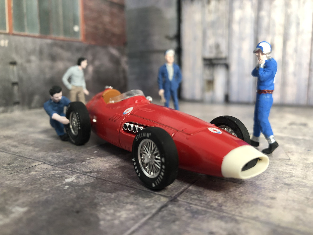 7DAFAF61-1B77-4471-BDAF-F6599C081C95