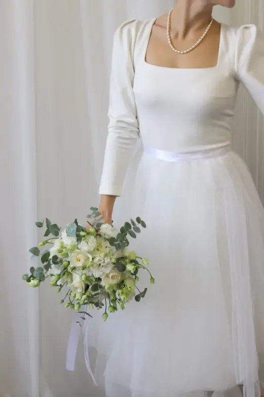 Vestido de noiva estilo princesa com saia rodada