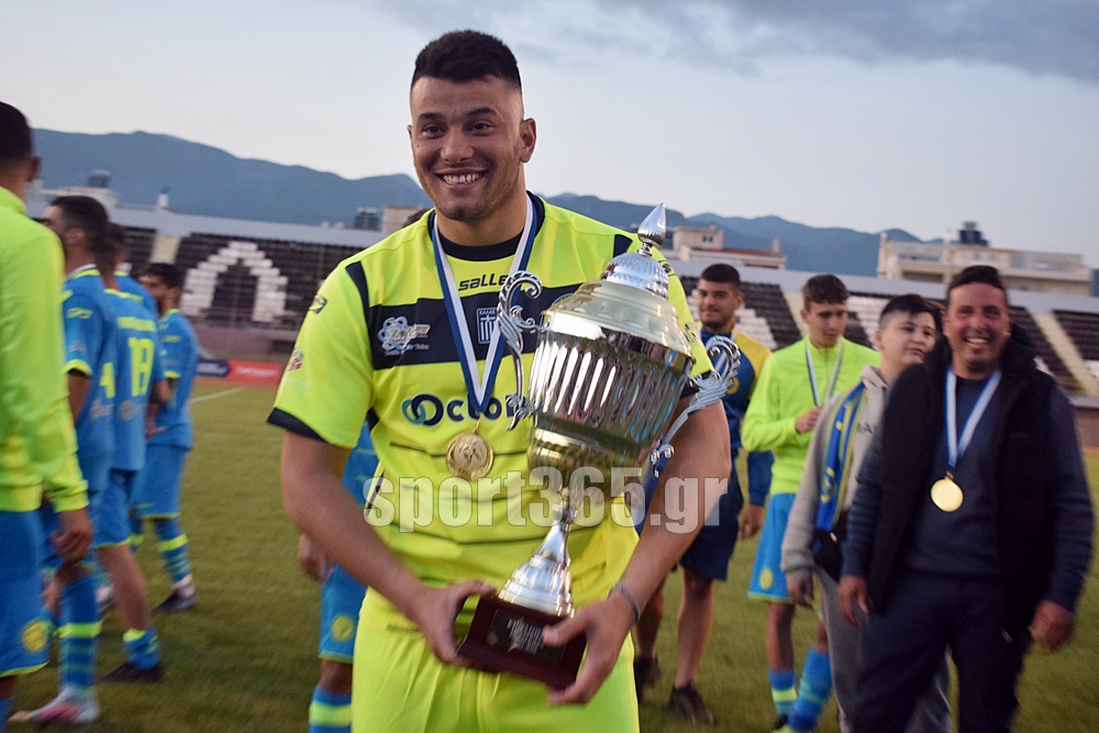 , &Tau;&epsilon;&lambda;&iota;&kappa;ό&sigmaf; &Kappa;&upsilon;&pi;έ&lambda;&lambda;&omicron;&upsilon; &Mu;&epsilon;&sigma;&sigma;&eta;&nu;ί&alpha;&sigmaf;: &Phi;&omega;&tau;&omicron;&rho;&epsilon;&pi;&omicron;&rho;&tau;ά&zeta; &alpha;&pi;&omicron; &tau;&eta;&nu; &Pi;&alpha;&rho;&alpha;&lambda;ί&alpha;