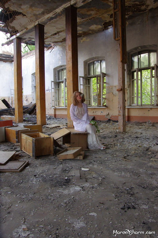 MarvelCharm_Nicolette-Ruins-023