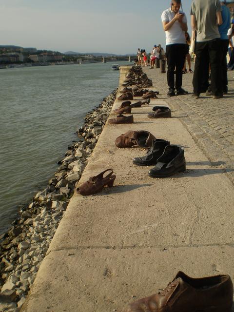 Budapest, centro de Europa - Blogs de Hungria - Día 2 – Miércoles 21 de Agosto. Plaza de los héroes, museo nacional Húngaro (24)