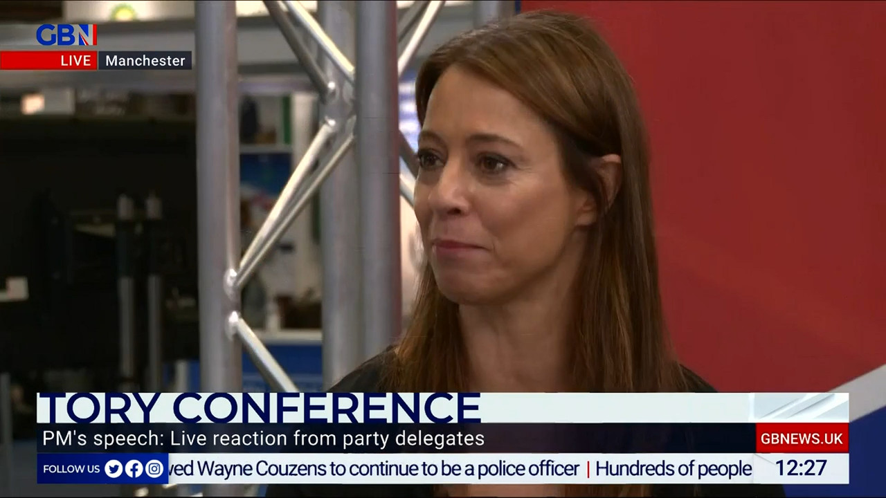 10.06 - 12.00.00 - The Briefing Lunchtime with Gloria De Piero. Your ....ts_snapshot_28.20.604