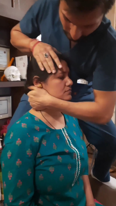 desi aunty hige boobs in tight green churidhar.mp4_snapshot_00.50.483