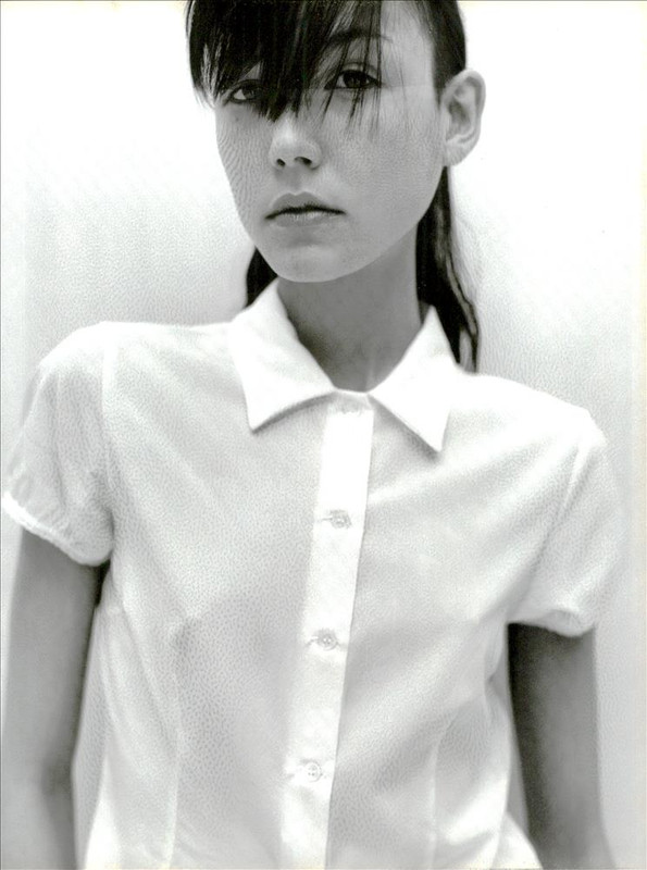 ARCHIVIO - Vogue Italia (February 2001) - People To Watch - 030