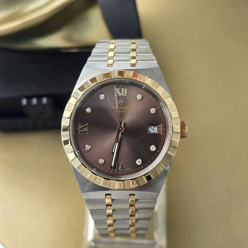 TUDOR Royal 38mm – Quadrante Chocolate con Diamanti
